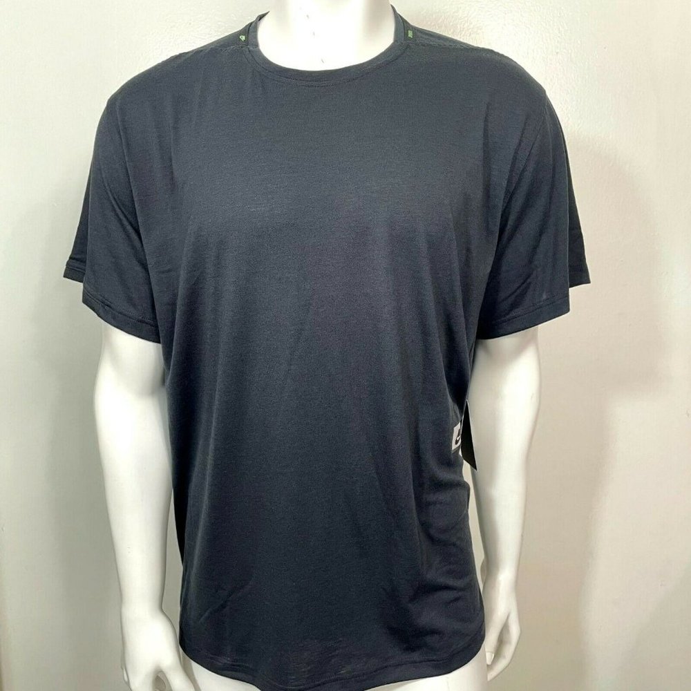 Nike Men's Training T-Shirt No Nike Logo XXL Standard Fit Black